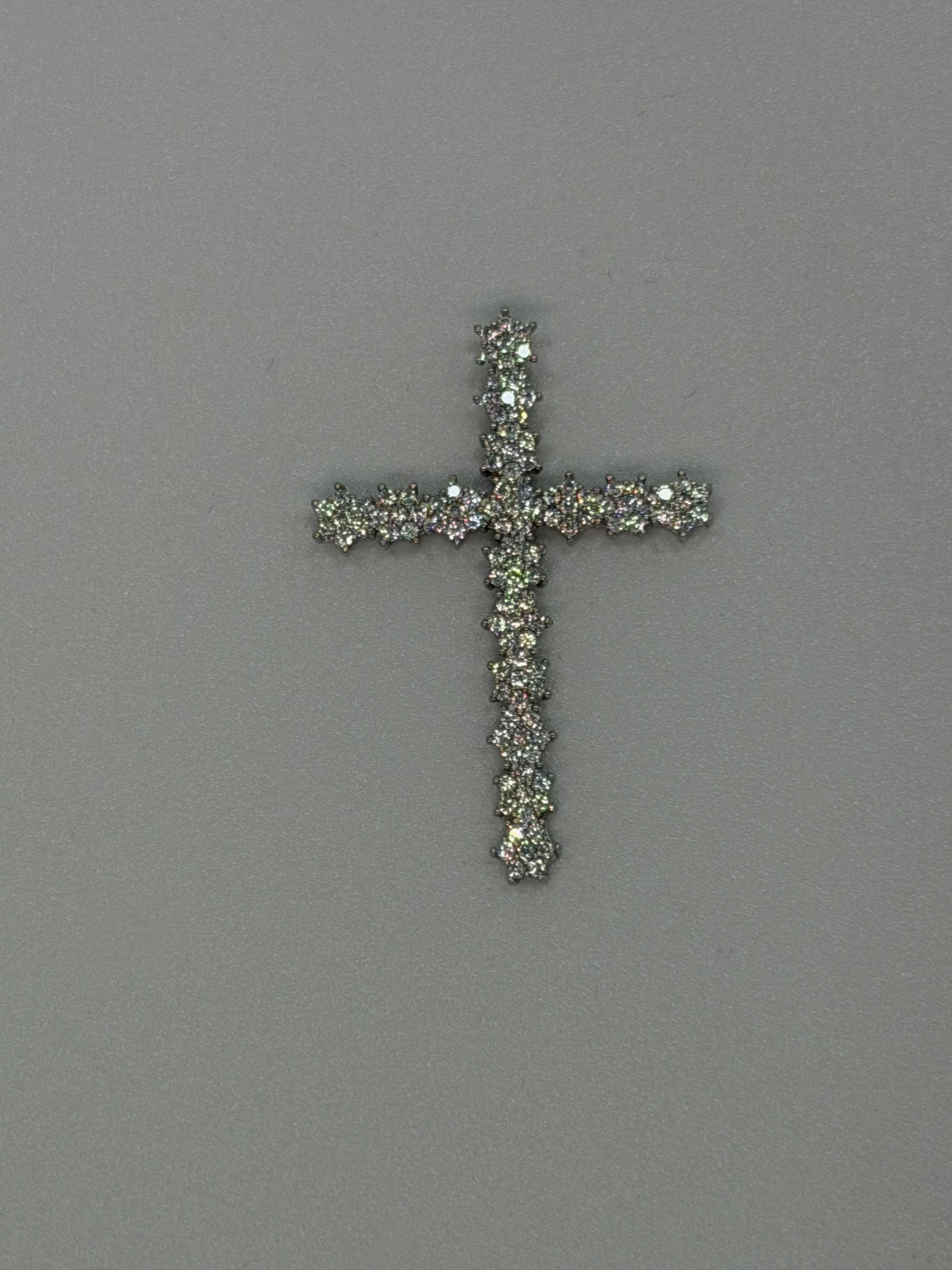 Ciondolo Croce Grande a Fiori con Zirconi Bianchi in Argento 925 | Gioiello Elegante