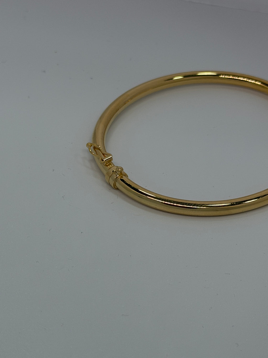 Bracciale Tubolare Rigido Argento 925 Bagnato Oro – Chiusura Laterale