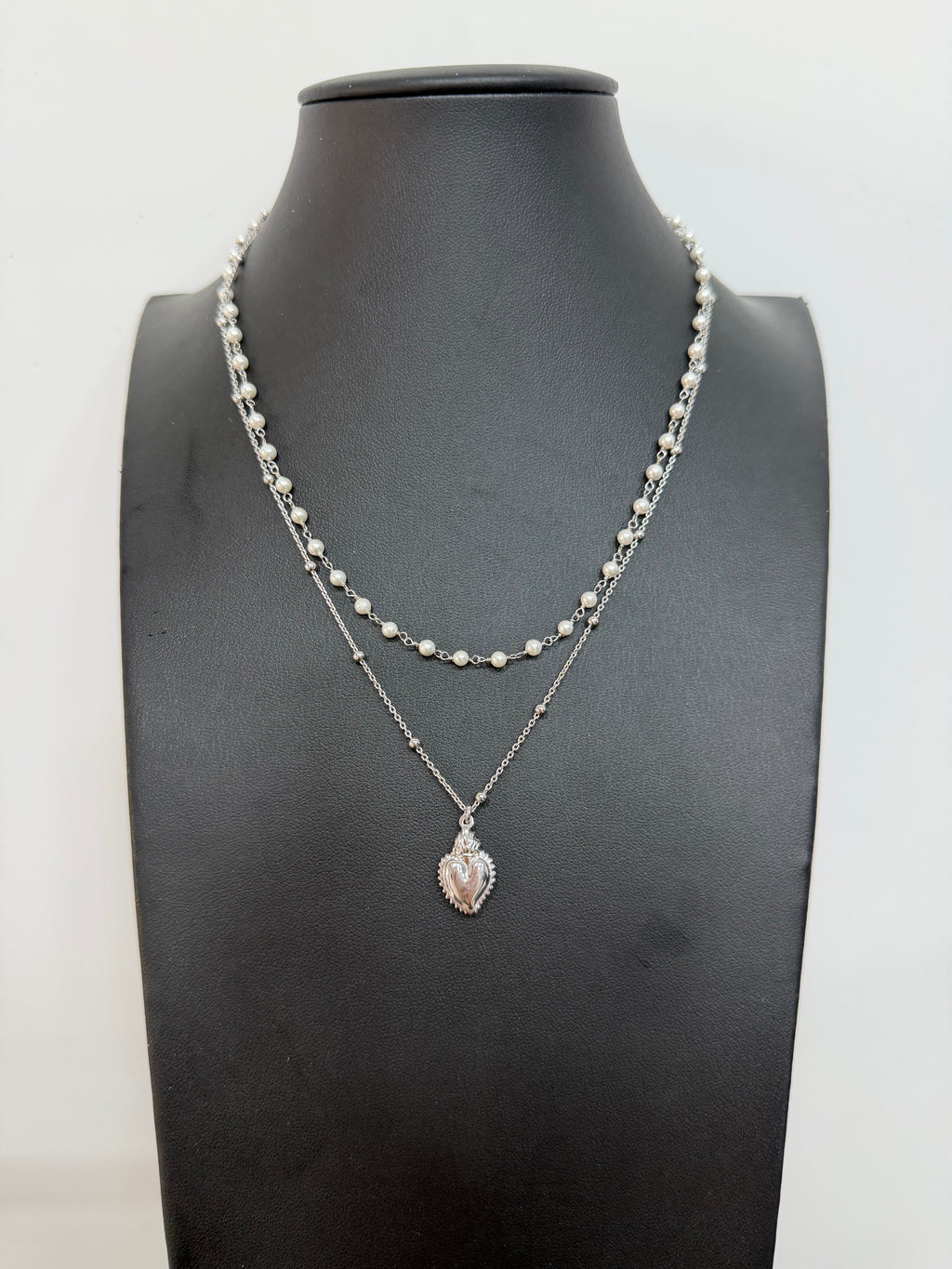 Collana Doppia in Argento 925 con Perle e Sacro Cuore