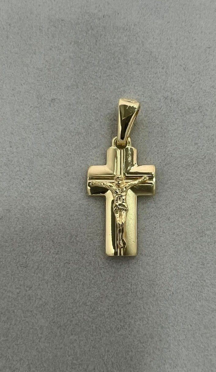 Ciondolo Croce Oro Argento 925 con Gesù Crocifisso – Fede Autentica