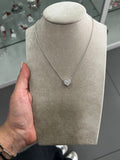 Collana in Acciaio con Cuore e Zirconi Bianchi – Modello Delicato | Elegante e Resistente