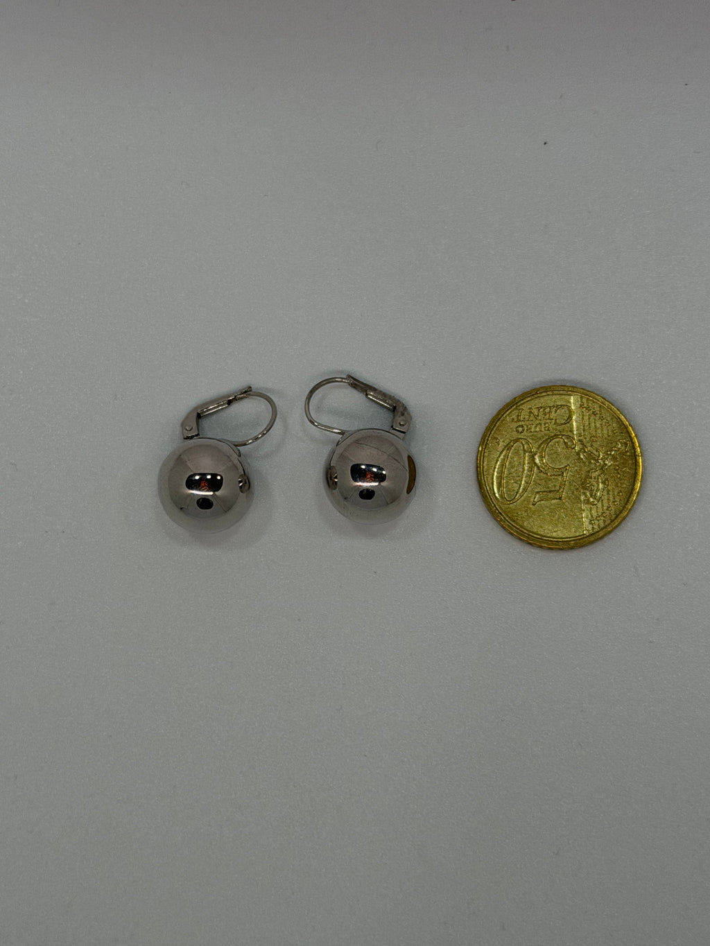 Orecchini Monachella in Argento 925 con Sfere Lisce – Stile Minimal
