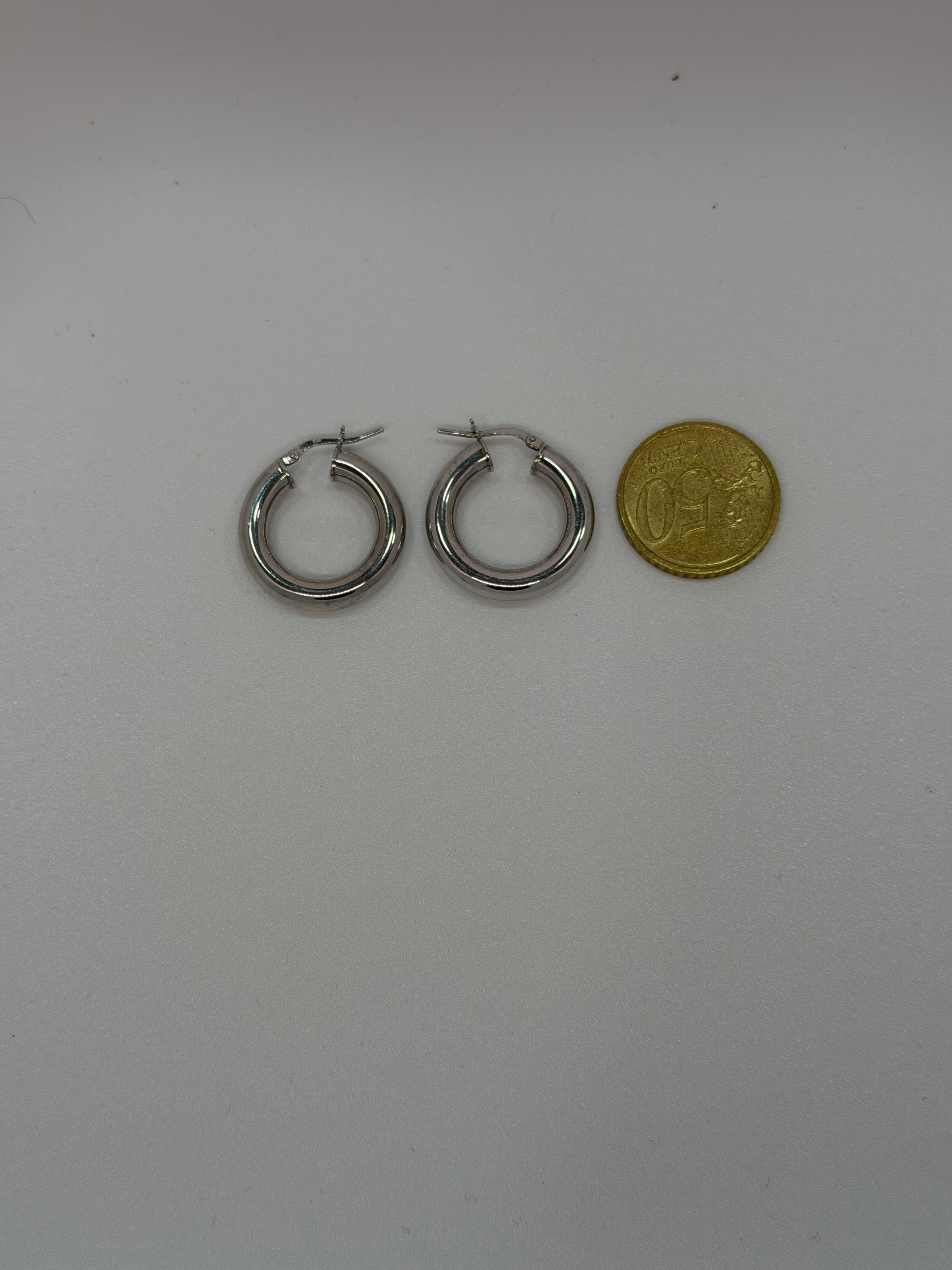 Orecchini Cerchi Bombati in Argento 925 – Classici e Versatili