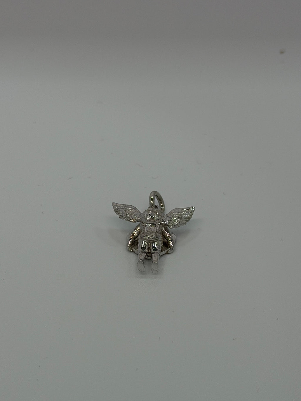 Ciondolo Angelo con Cuore in Argento 925 | Gioiello Artigianale