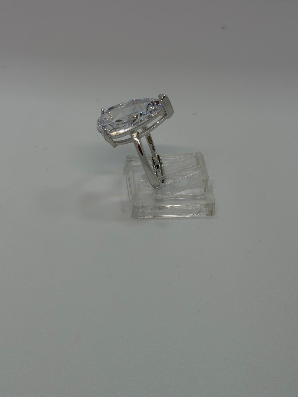 Anello Argento 925 Pietra Bianca a Goccia – Elegante e Regolabile | AG silver