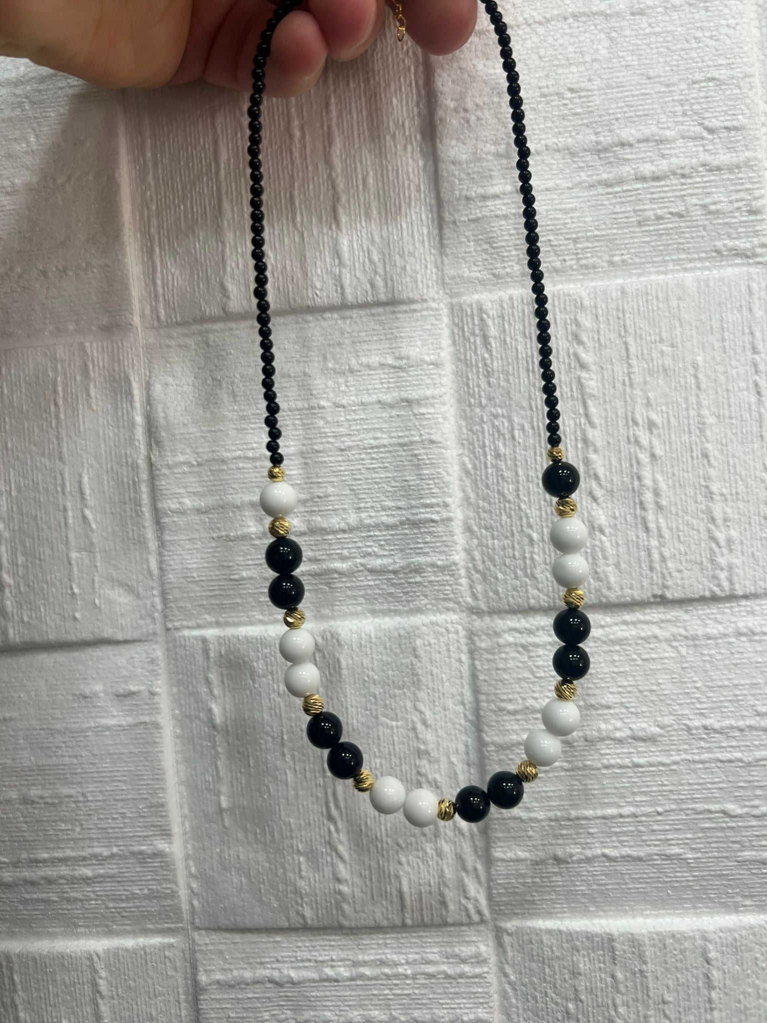 Collana Argento 925 Sfere Bianche, Nere e Dorate Sfaccettate