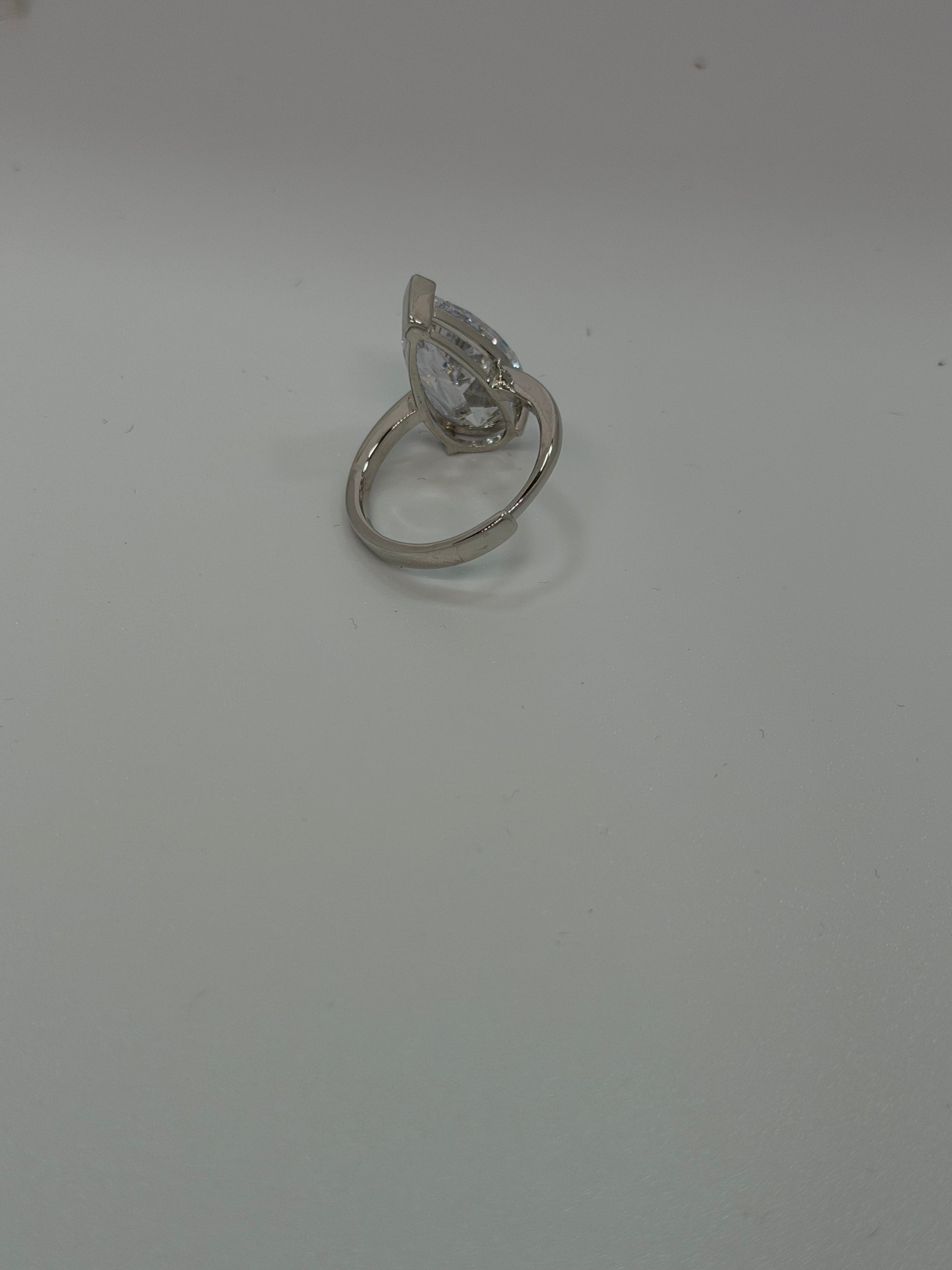 Anello Argento 925 Pietra Bianca a Goccia – Elegante e Regolabile | AG silver