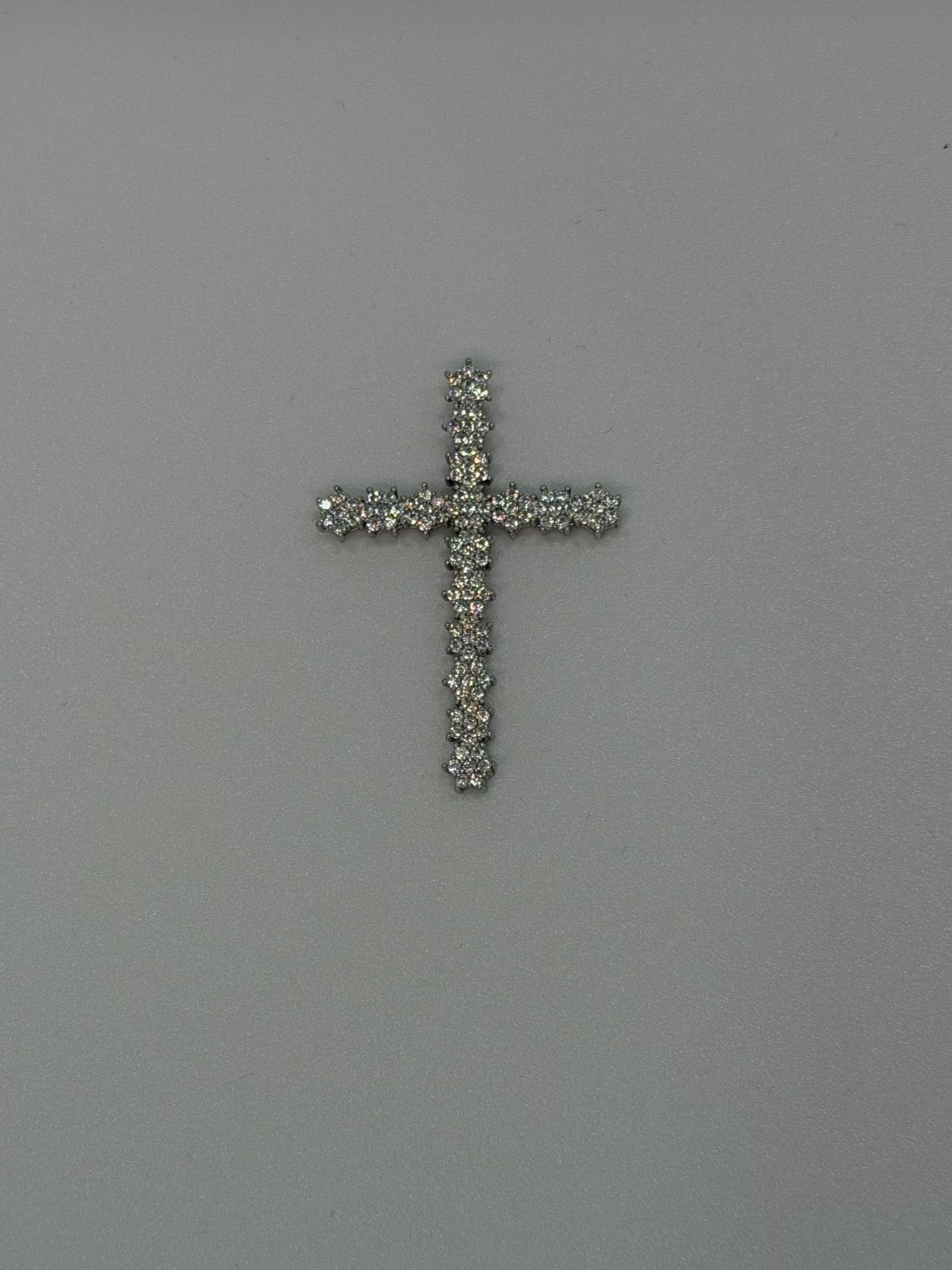 Ciondolo Croce Grande a Fiori con Zirconi Bianchi in Argento 925 | Gioiello Elegante