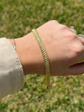 Bracciale Semirigido in Argento 925 Bagnato nell’Oro con Zirconi Bianchi Incastonati – 18 cm
