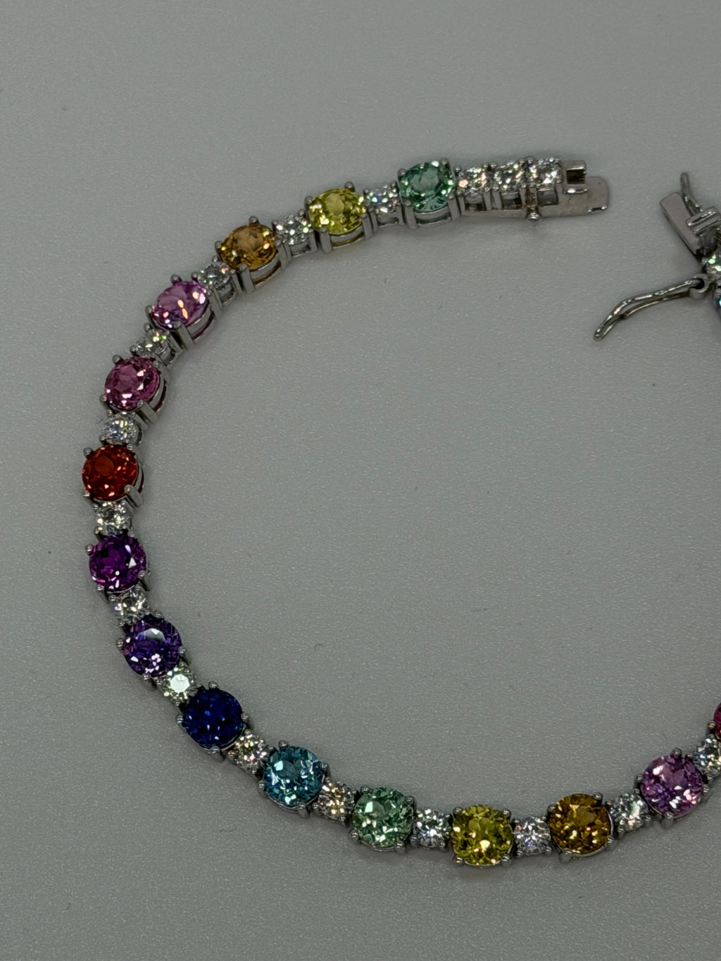 Bracciale Tennis Pietre Multicolor in Argento 925 – Esplosione di Colori