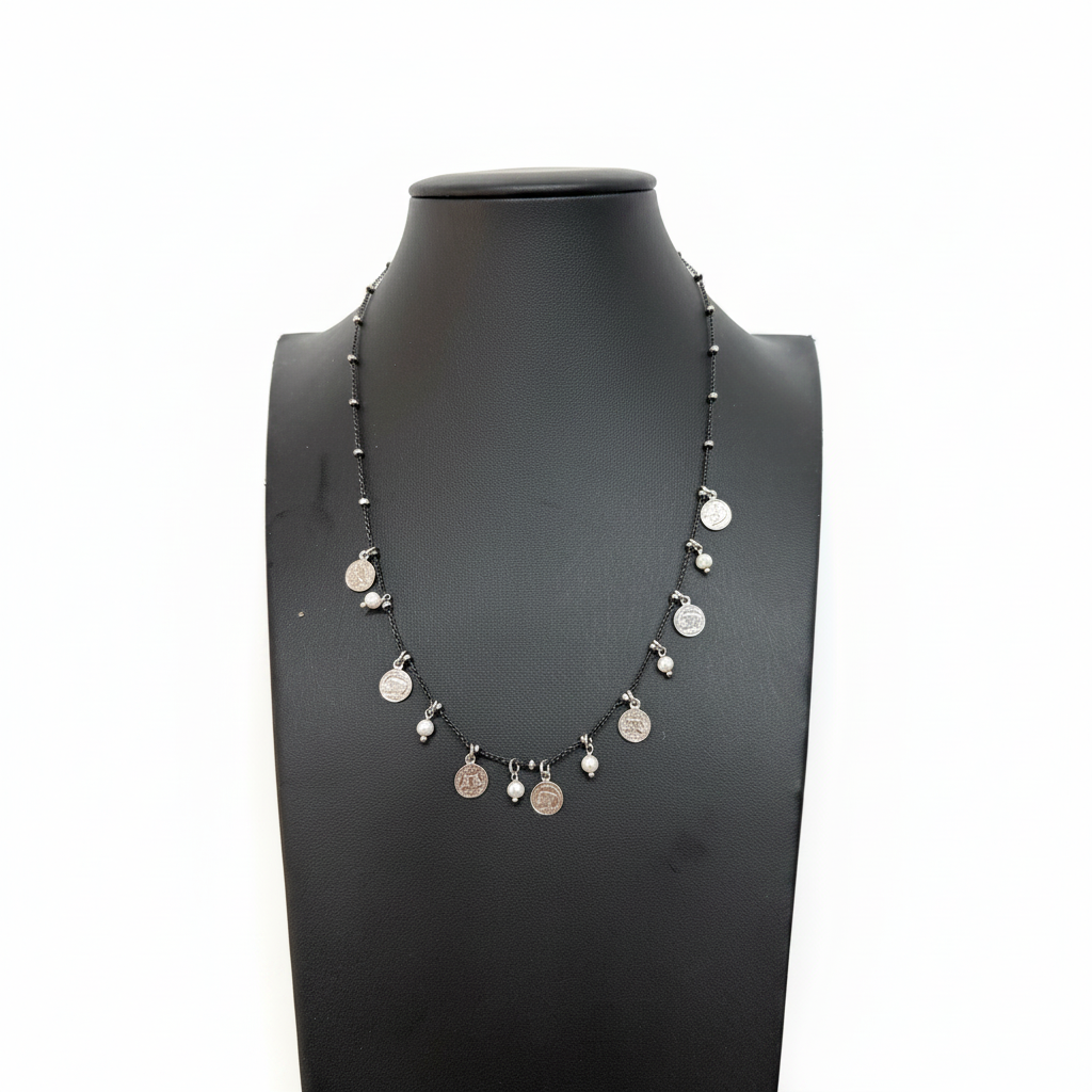 Collana Argento 925 Brunito con Monete Pendenti e Perle Bianche